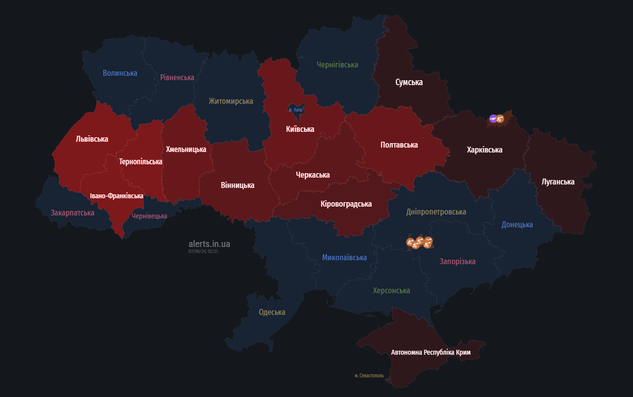 В Хмельницком и в районе Белой Церкви слышны взрывы: Россия запустила дроны
